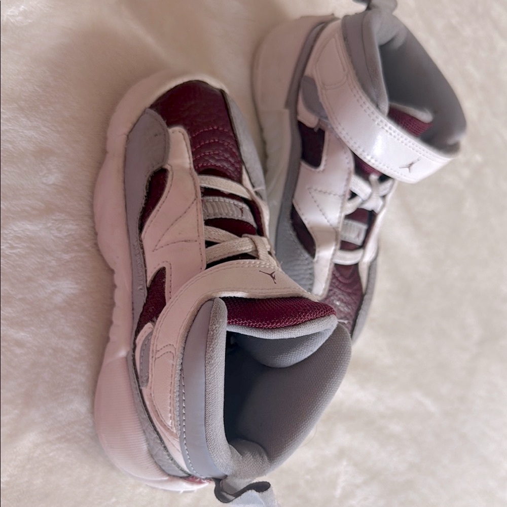 Jordan White and Red Sneakers Modern Silhouette